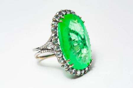 Elegant Green Gemstone Ring