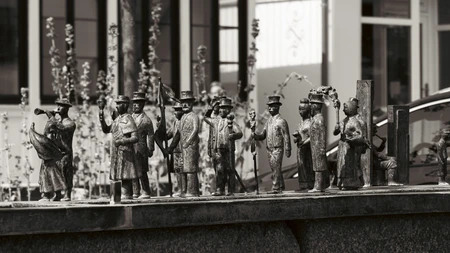 Sculptures of Historical Figures
