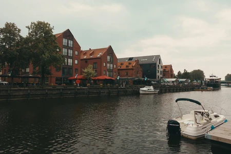 Canal-Side Architecture