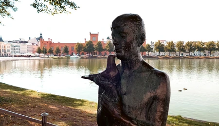 Riverside Sculpture