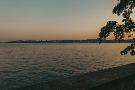 Serene Lakeside Sunset