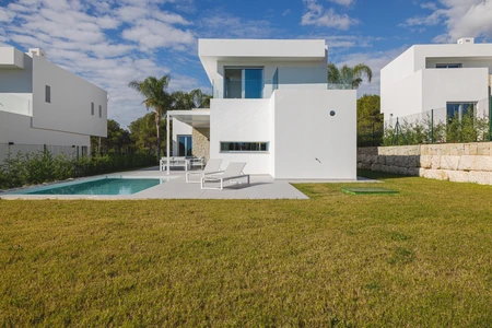 Modern Villa with Pool