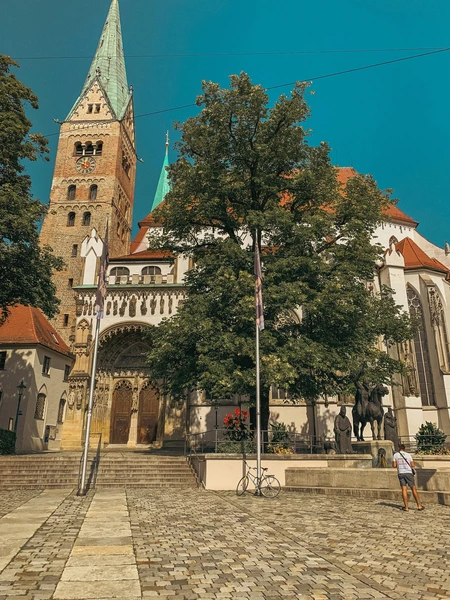 Historic Cathedral Square