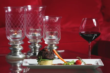 Elegant Dining Setting