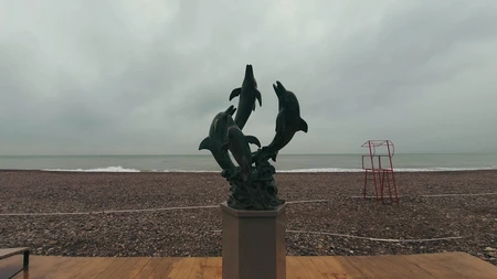 Sculpture by the Sea on a Cloudy Day