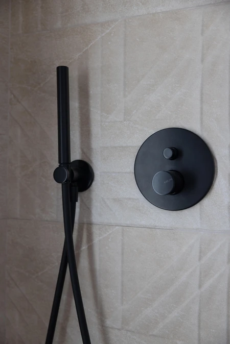Minimalist Shower Fixture
