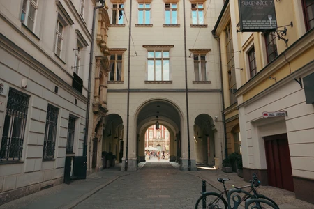 Charming City Alleyway