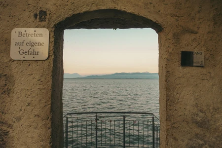 Gateway to the Lake