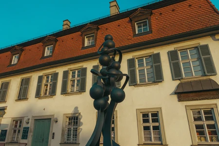 Modern Sculpture in Historic Setting