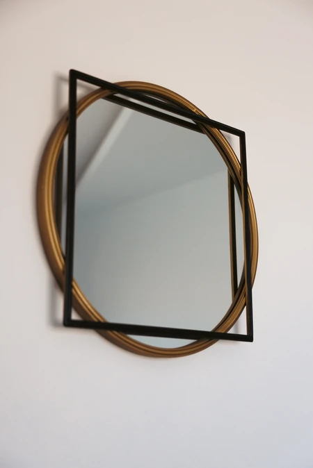 Geometric Mirror on Wall