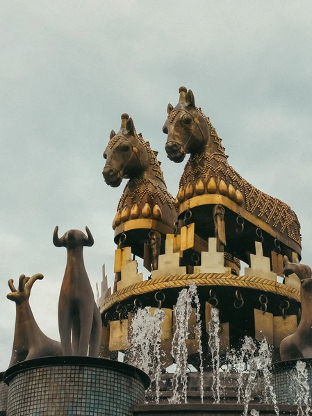 Golden Chariot Fountain