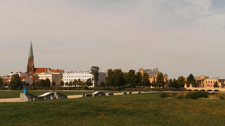 Riverside Architecture