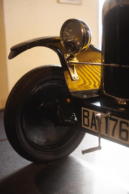Vintage Car Showcase