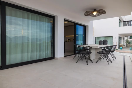 Modern Outdoor Patio