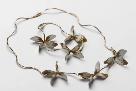 Elegant Floral Necklace