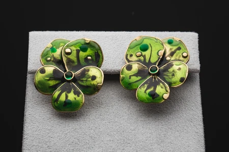 Elegant Floral Earrings