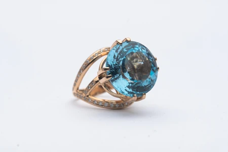 Elegant Blue Gemstone Ring