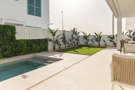 Modern Outdoor Lounge