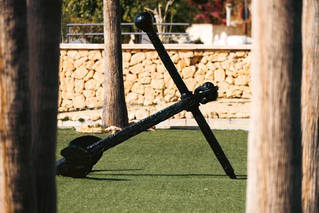 Anchor on Display