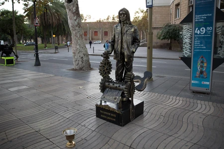 Street Performer Statue