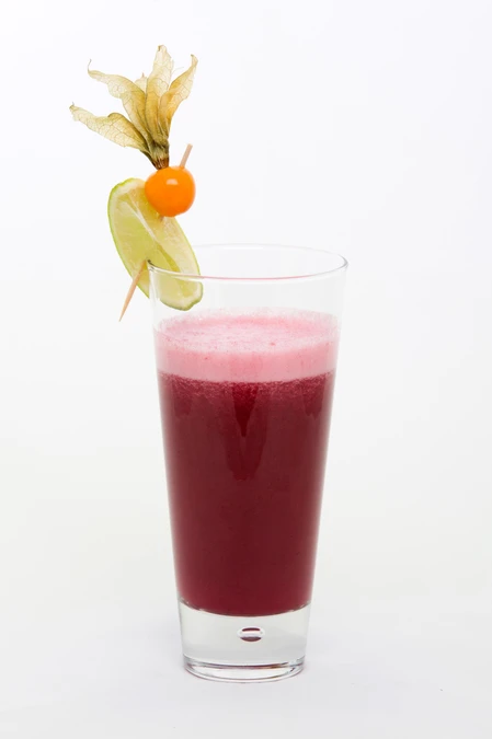 Refreshing Berry Cocktail