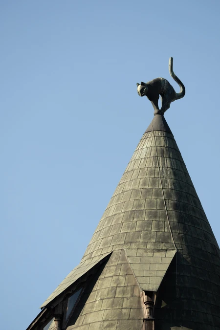 Cat Statue on Roof