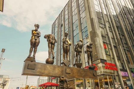 Urban Sculpture with Modern Architecture