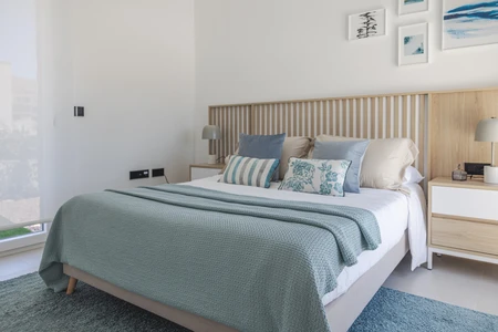 Cozy Modern Bedroom