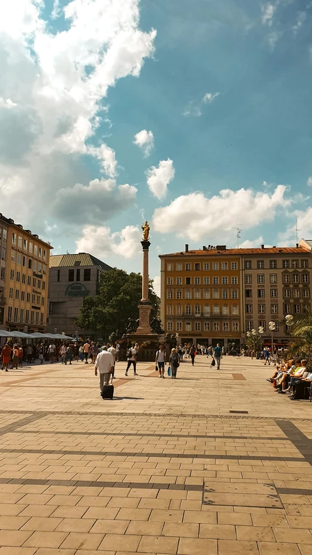 Sunny City Square