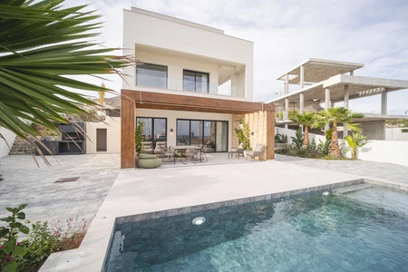 Modern Villa with Pool
