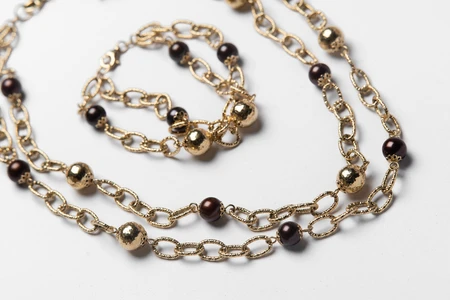 Elegant Gold and Bead Necklace