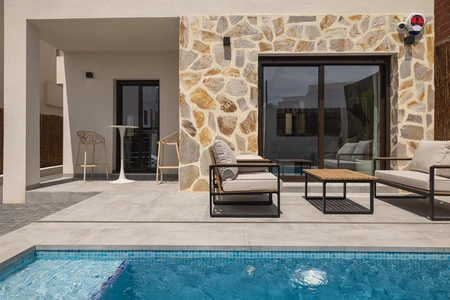 Modern Poolside Patio