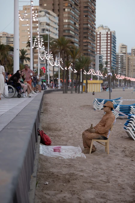 Beachfront Performer Scene
