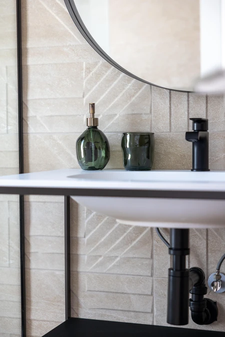 Modern Bathroom Décor
