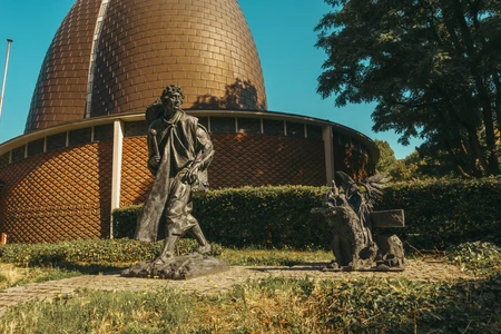 Sculpture and Dome