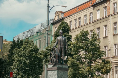 Urban Statue with Historical Architecture