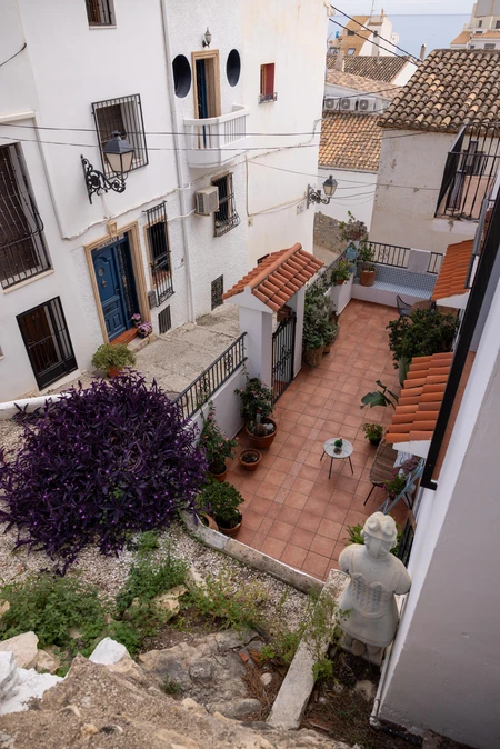 Charming Spanish Courtyard