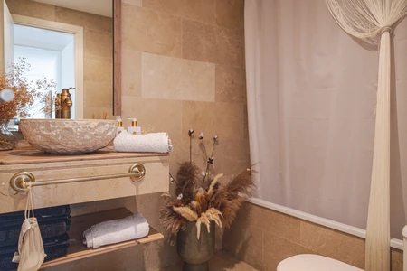 Cozy Bathroom Decor