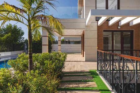 Modern Villa with Pool
