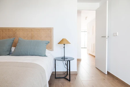 Minimalist Bedroom Design