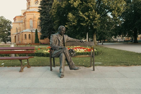 Historical Statue in Park Setting