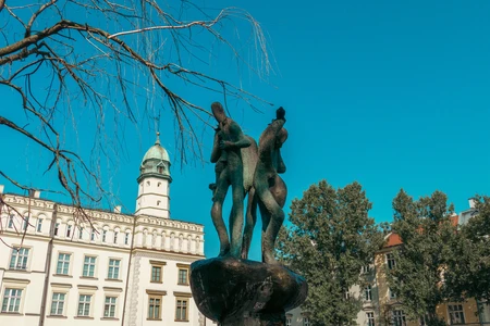 Urban Sculpture and Architecture