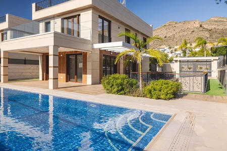 Modern Villa with Pool