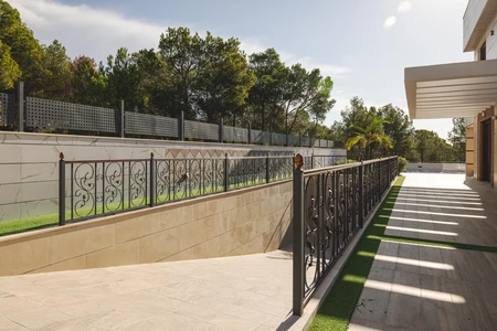 Modern Architectural Pathway