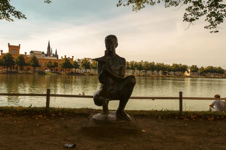 Sculpture by the Lakeside