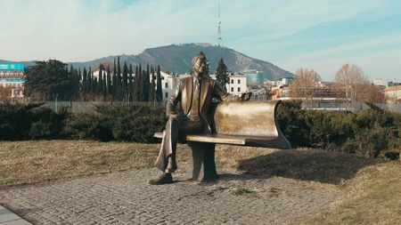 Statue and Scenic Hill View