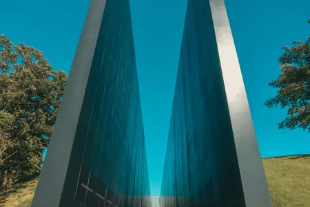 Modern Monumental Perspective