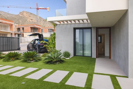 Modern Villa with Garden
