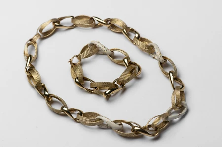 Elegant Chain Jewelry