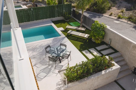 Modern Backyard Pool Area
